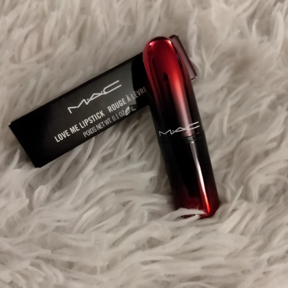 🆕 MAC 👄  JOIE DE VIVRE 👄 415